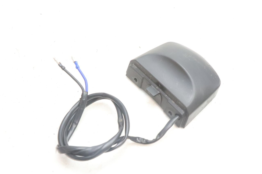 photo de LUZ MATRICULA YAMAHA FZ8 800 (2010 - 2016) - Primer plano técnico