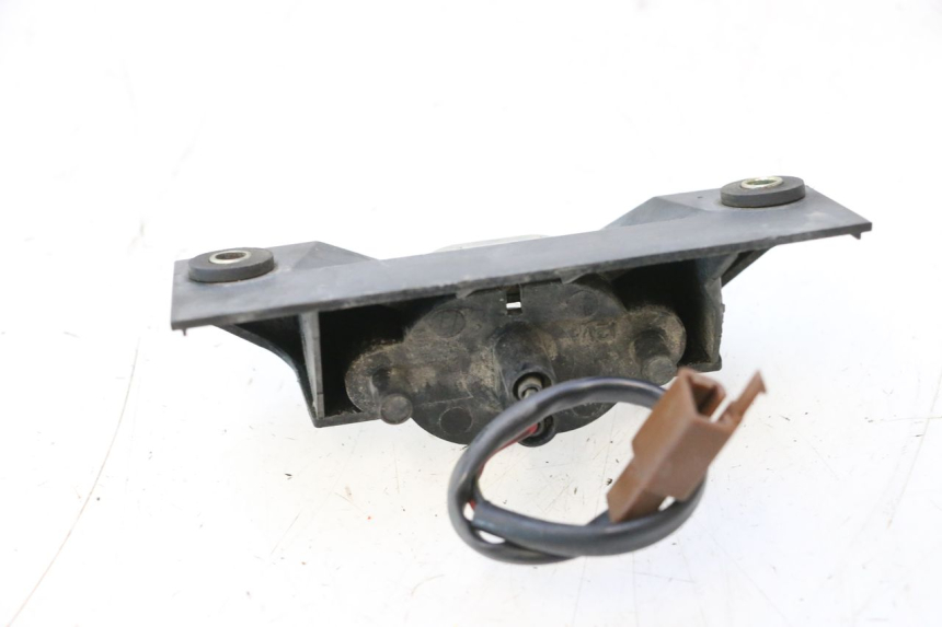 photo de LUZ MATRICULA KAWASAKI GPX F ZX750F 750 (1986 - 1990) - Primer plano técnico