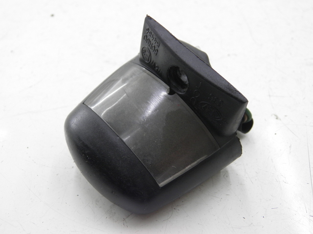 photo de LUZ MATRICULA HONDA FES PANTHEON 125 (2003 - 2007) - Vista principal
