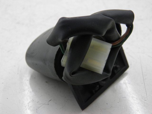 photo de LUZ MATRICULA HONDA FES PANTHEON 125 (2003 - 2007) - Zoom estado de uso