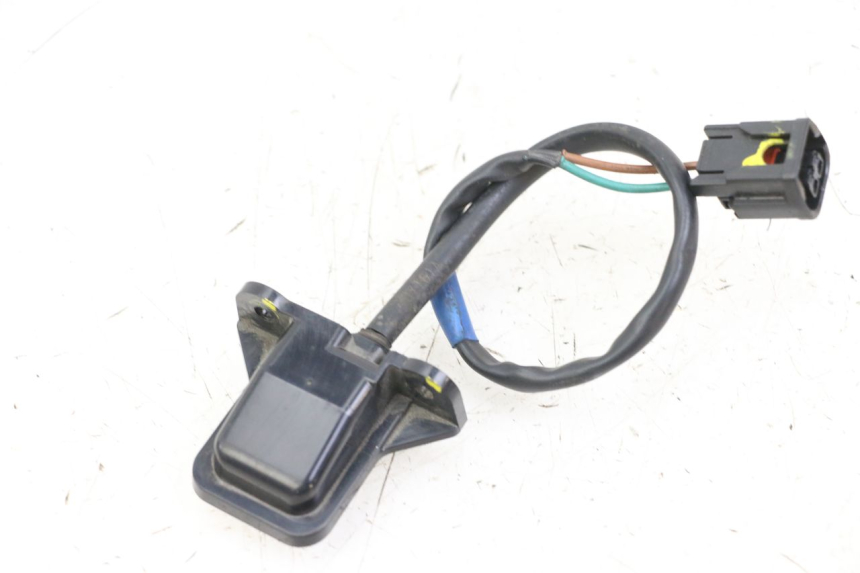 photo de LUZ MATRICULA HONDA FORZA 125 (2021 - 2025) - Otra perspectiva