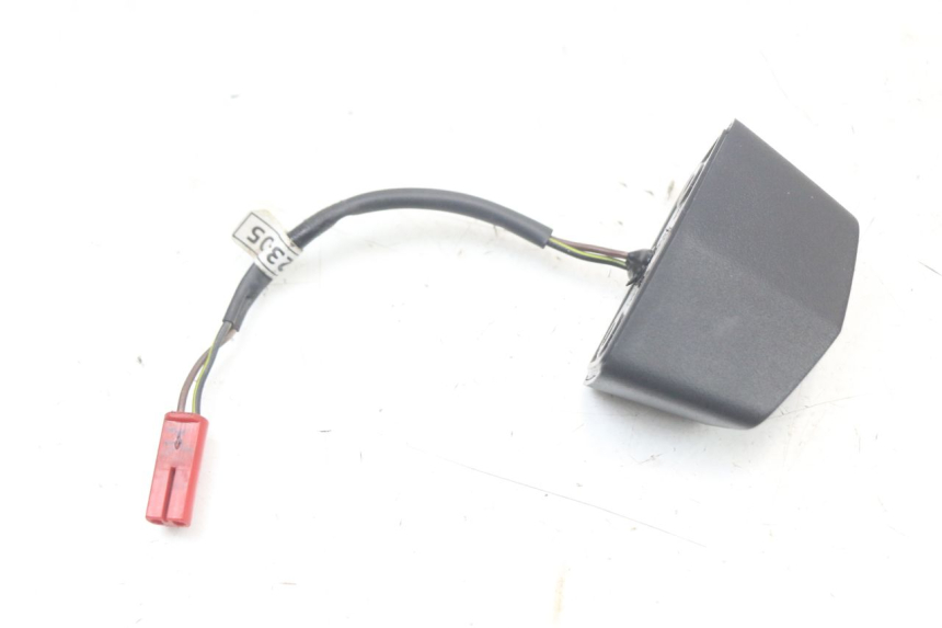 photo de LUZ MATRICULA HUSQVARNA SVARTPILEN 401 (2018 - 2023) - Otra perspectiva