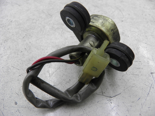 photo de LUZ MATRICULA KAWASAKI ZZR 600 (1995 - 2004) - Detalle de la pieza