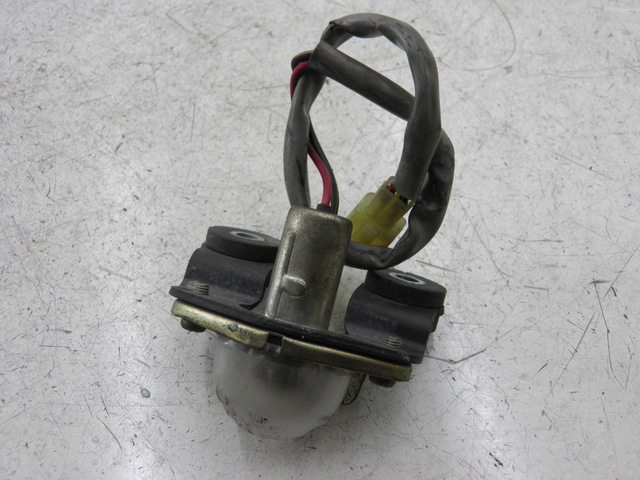 photo de LUZ MATRICULA KAWASAKI ZZR 600 (1995 - 2004) - Otra perspectiva