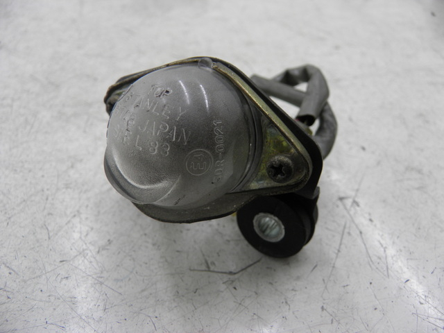 photo de LUZ MATRICULA KAWASAKI ZZR 600 (1995 - 2004) - Primer plano técnico