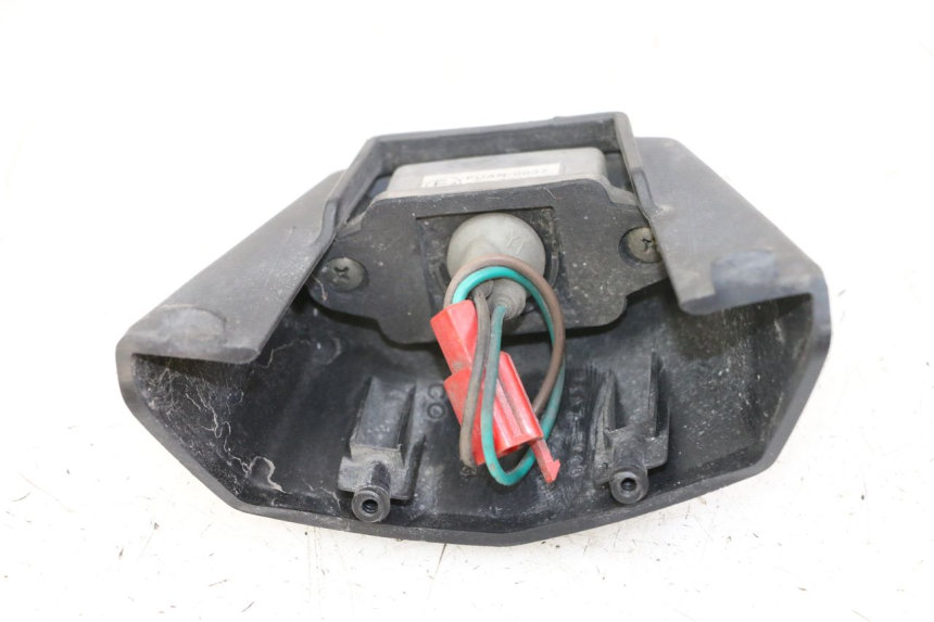 photo de LUZ MATRICULA KYMCO DINK STREET 125 (2009 - 2014) - Zoom estado de uso