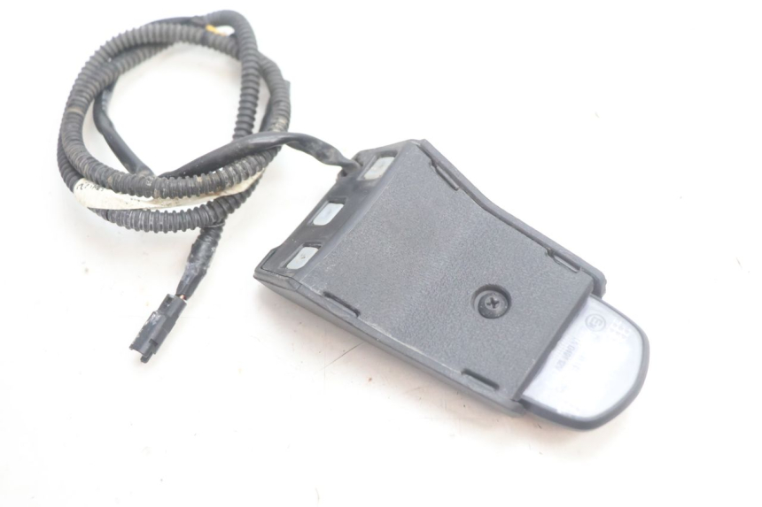 photo de LUZ MATRICULA PIAGGIO MP3 HPE 530 (2022 - 2026) - Detalle de la pieza