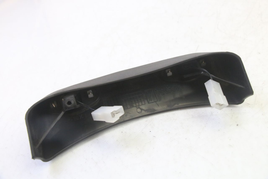 photo de LUZ MATRICULA PIAGGIO MP3 LT 300 (2010 - 2016) - Vista general del producto