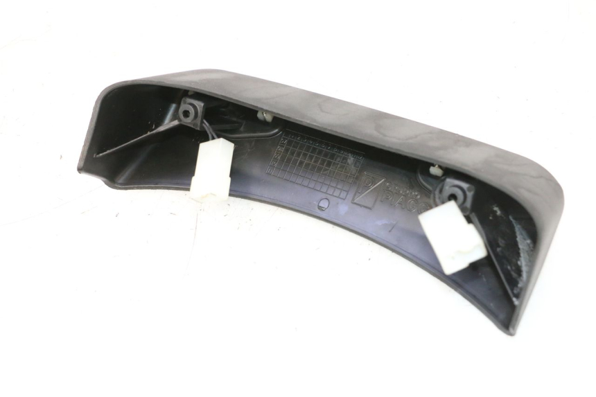 photo de LUZ MATRICULA PIAGGIO MP3 LT 300 (2010 - 2016) - Zoom estado de uso