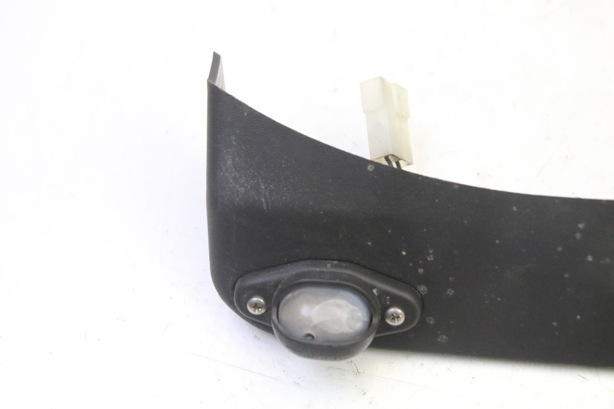 photo de LUZ MATRICULA PIAGGIO MP3 RL 250 (2006 - 2010) - Detalle de la pieza