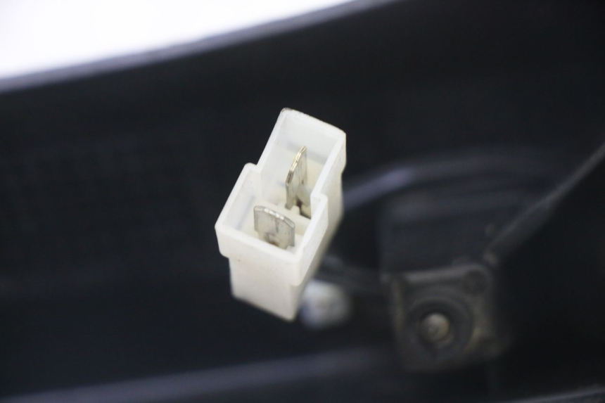 photo de LUZ MATRICULA PIAGGIO MP3 RL 250 (2006 - 2010) - Recambio usado revisado