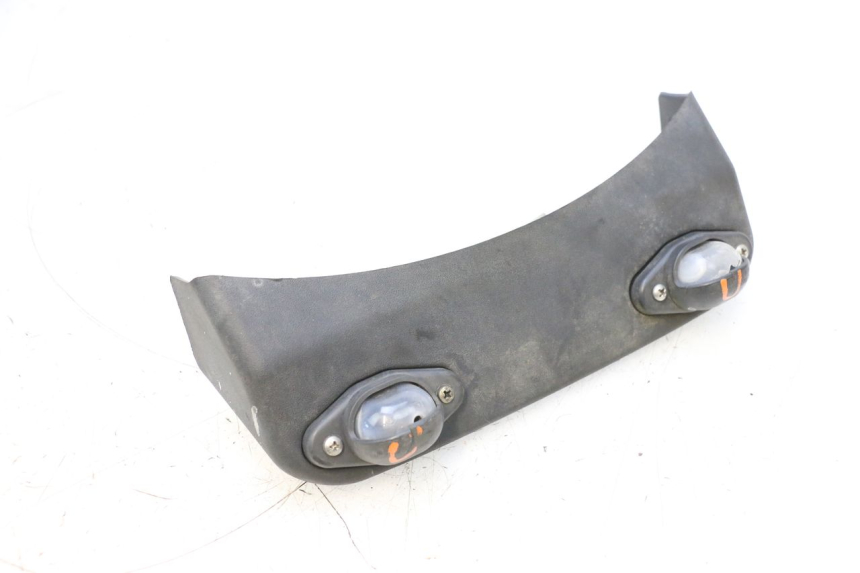 photo de LUZ MATRICULA PIAGGIO MP3 RL 250 (2006 - 2010) - Estado de la superficie y material