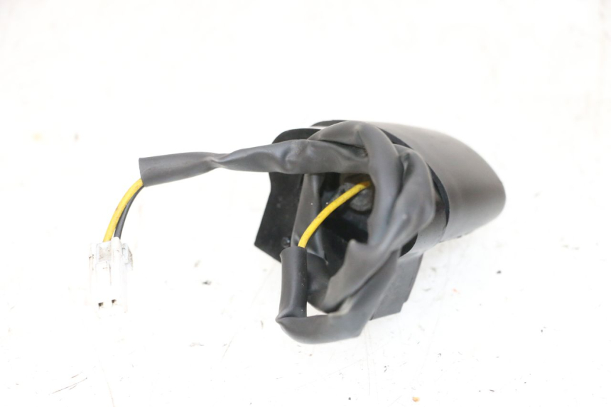 photo de LUZ MATRICULA PIAGGIO NEW TYPHOON 50 (2018 - 2021) - Zoom estado de uso