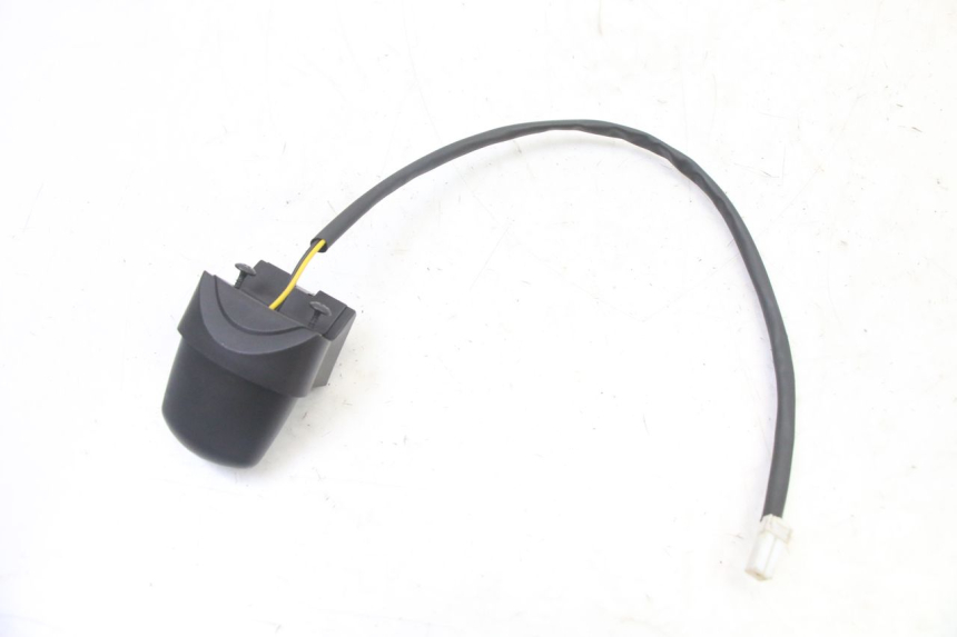 photo de LUZ MATRICULA PIAGGIO NRG POWER PUREJET 50 (2018 - 2021) - Otra perspectiva