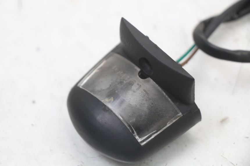 photo de LUZ MATRICULA PEUGEOT SATELIS 125 (2010 - 2012) - Zoom estado de uso