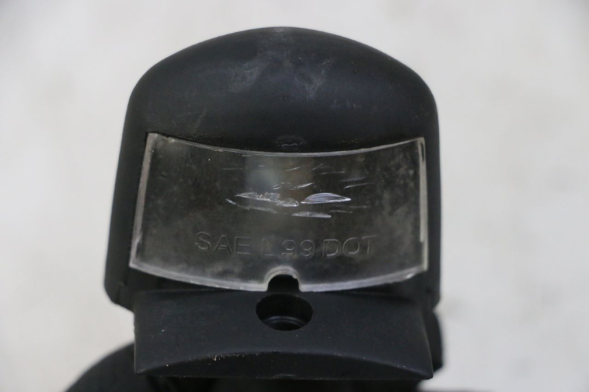 photo de LUZ MATRICULA PEUGEOT SATELIS 125 (2013 - 2018) - Detalle de la pieza