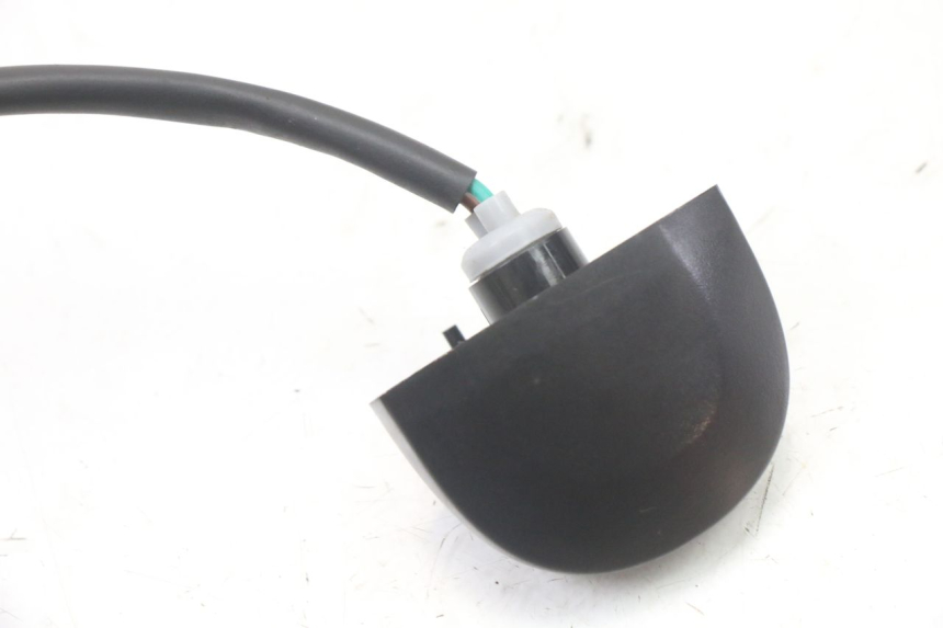 photo de LUZ MATRICULA PEUGEOT TWEET 4T 50 (2023 - 2025) - Primer plano técnico