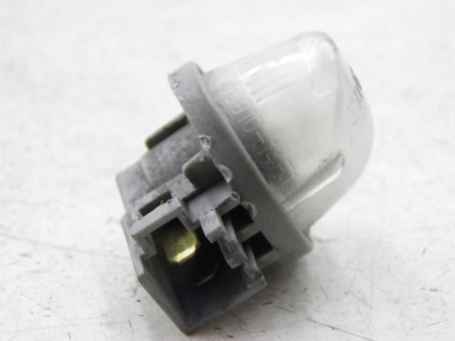 photo de LUZ MATRICULA SUZUKI BURGMAN EXECUTIVE 650 (2008 - 2010) - Zoom estado de uso