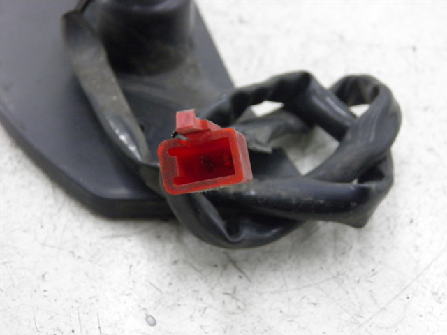 photo de LUZ MATRICULA SYM GTS 125 (2005 - 2008) - Detalle de la pieza