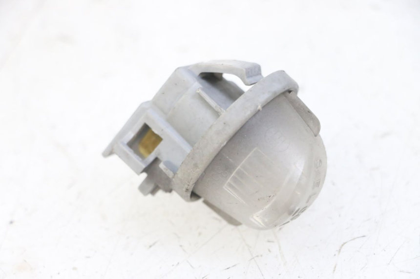 photo de LUZ MATRICULA SUZUKI UH BURGMAN 125 (2002 - 2006) - Detalle de la pieza