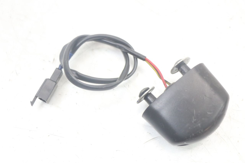 photo de ILUMINACIóN DE MATRíCULA KAWASAKI VERSYS ABS 650 (2015 - 2018) - Primer plano técnico