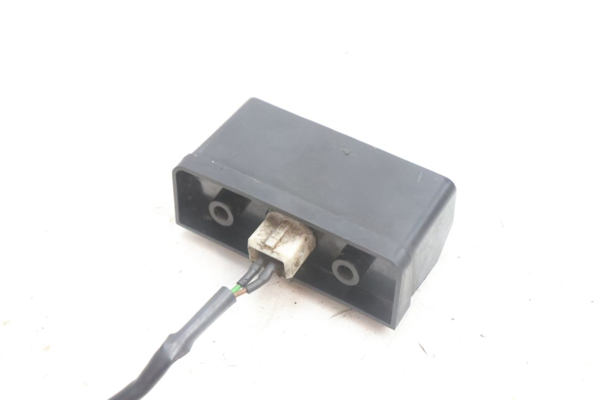 photo de LUZ MATRICULA PEUGEOT VIVACITY 100 (1999 - 2008) - Primer plano técnico
