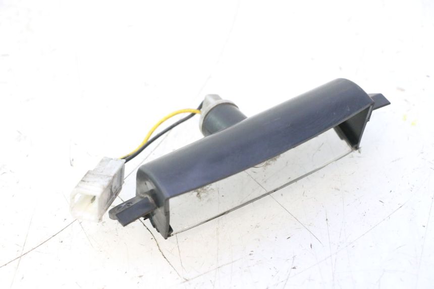 photo de LUZ MATRICULA PIAGGIO X8 STREET 125 (2006 - 2007) - Zoom estado de uso