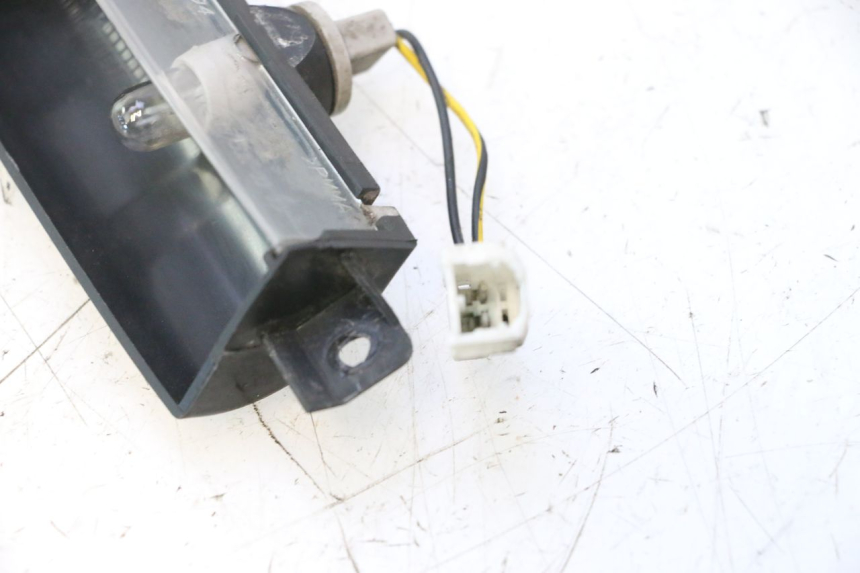 photo de LUZ MATRICULA PIAGGIO X8 STREET 125 (2006 - 2007) - Otra perspectiva