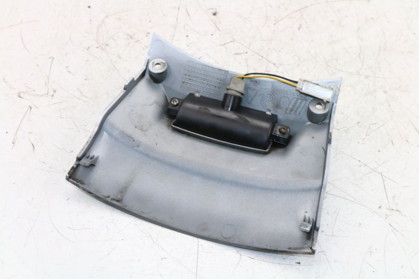 photo de LUZ MATRICULA PIAGGIO X8 STREET 125 (2006 - 2007) - Otra perspectiva