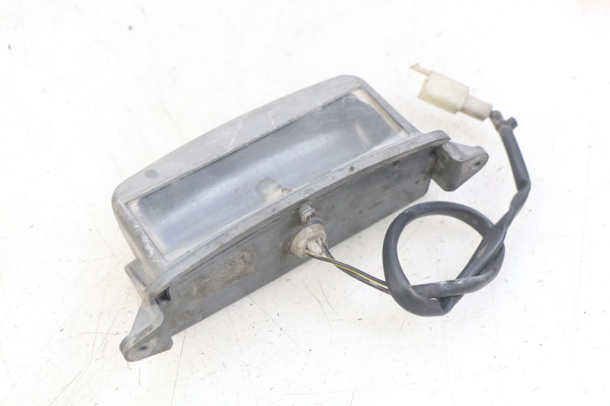 photo de ILUMINACIóN DE MATRíCULA PIAGGIO X9 EVOLUTION 125 (2003 - 2007) - Detalle de la pieza