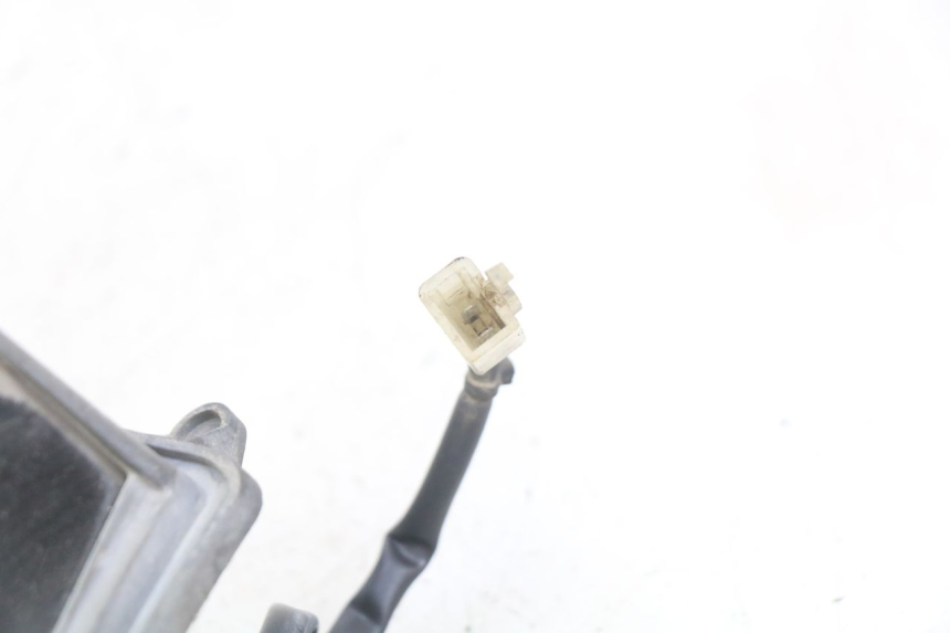 photo de ILUMINACIóN DE MATRíCULA PIAGGIO X9 EVOLUTION 125 (2003 - 2007) - Zoom estado de uso