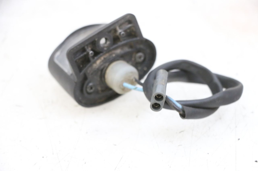 photo de LUZ MATRICULA YAMAHA YP MAJESTY 125 (2002 - 2006) - Zoom estado de uso