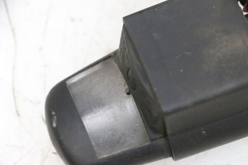 photo de LUZ MATRICULA PIAGGIO ZIP 4T 50 (2018 - 2020) - Zoom estado de uso