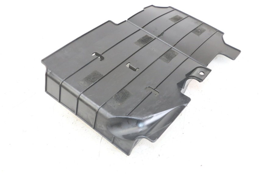 photo de RADIADOR CUBIERTA HONDA FJS SILVERWING SILVER WING 600 (2001 - 2010) - Detalle de la pieza