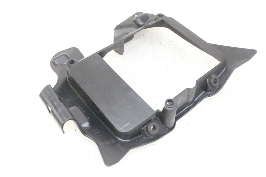 photo de RADIADOR CUBIERTA PIAGGIO IE MP3 YOURBAN 300 (2011 - 2016) - Otra perspectiva