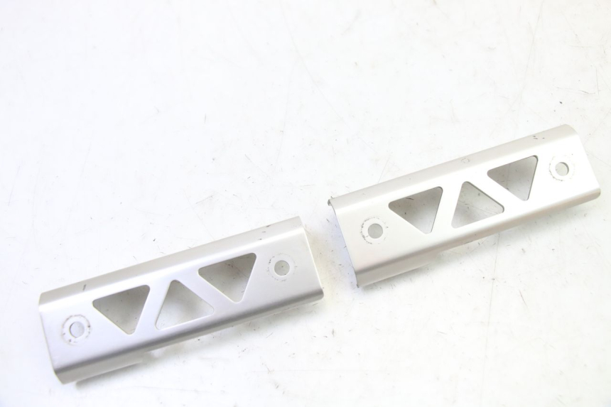 photo de RADIADOR CUBIERTA SUZUKI SV S 650 (2003 - 2009) - Vista principal