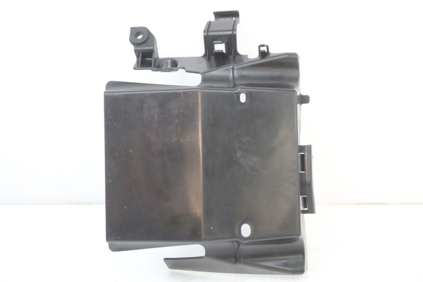 photo de RADIADOR CUBIERTA YAMAHA XMAX X-MAX ABS 125 (2017 - 2020) - Detalle de la pieza