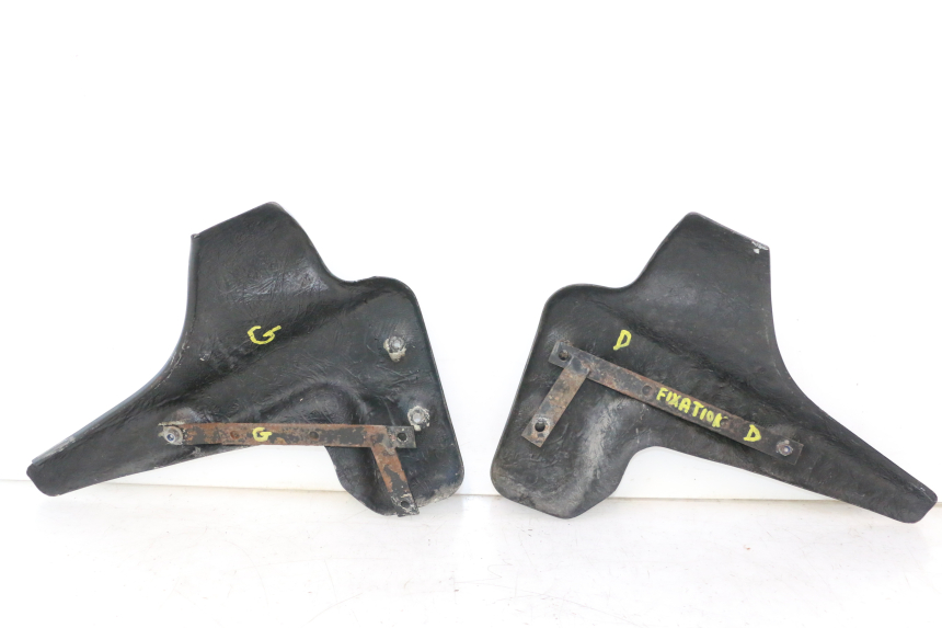 photo de RADIADOR CUBIERTA YAMAHA XJR 1300 (1998 - 2002) - Características distintivas