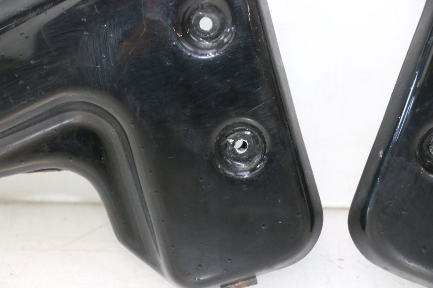 photo de RADIADOR CUBIERTA YAMAHA XJR 1300 (1998 - 2002) - Zoom estado de uso