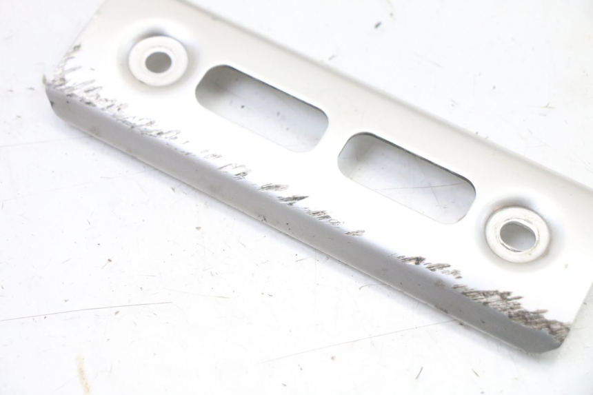 photo de RADIADOR CUBIERTA YAMAHA FZS FAZER 600 (2001 - 2003) - Zoom estado de uso