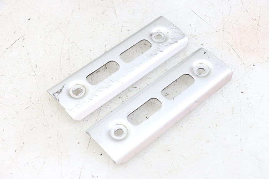 photo de RADIADOR CUBIERTA YAMAHA FZS FAZER 600 (2001 - 2003) - Vista principal