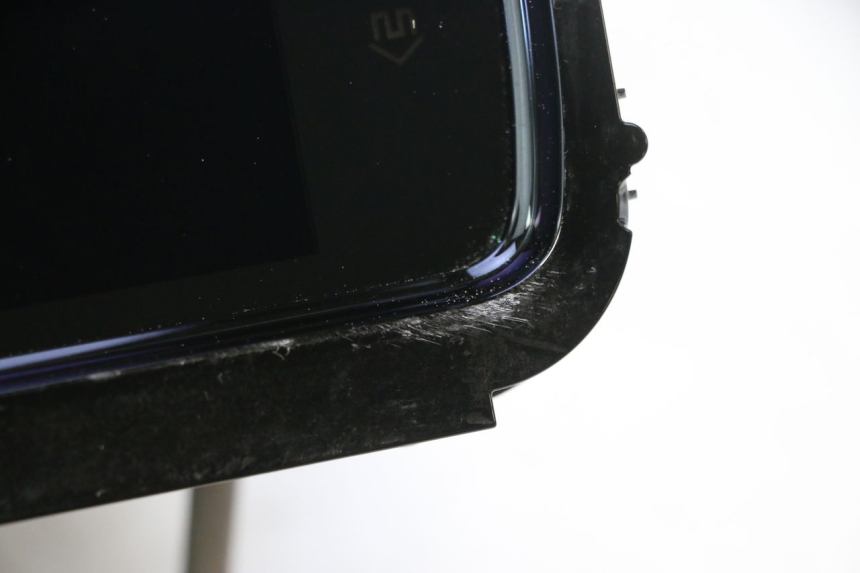 photo de PANTALLA MULTIMEDIA HARLEY DAVIDSON ROAD GLIDE FLTRXSE 1920 (2018 - 2022) - Zoom estado de uso