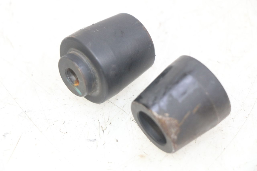 photo de PUNTA DE MANILLAR KYMCO AGILITY 16+ 4T 50 (2018 - 2023) - Zoom estado de uso