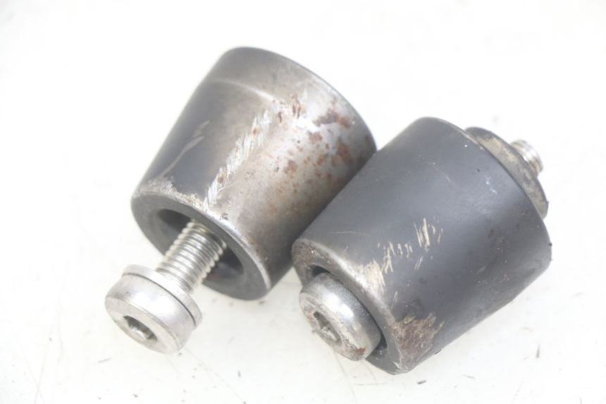 photo de PUNTA DE MANILLAR KYMCO AGILITY 16+ 4T 50 (2018 - 2023) - Zoom estado de uso