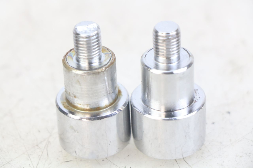 photo de PUNTA DE MANILLAR NECO ALEXONE 125 (2017 - 2024) - Detalle de la pieza