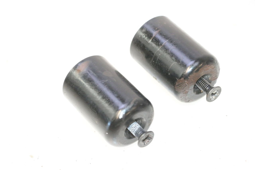 photo de PUNTA DE MANILLAR SUZUKI BURGMAN 125 (2007 - 2014) - Detalle de la pieza