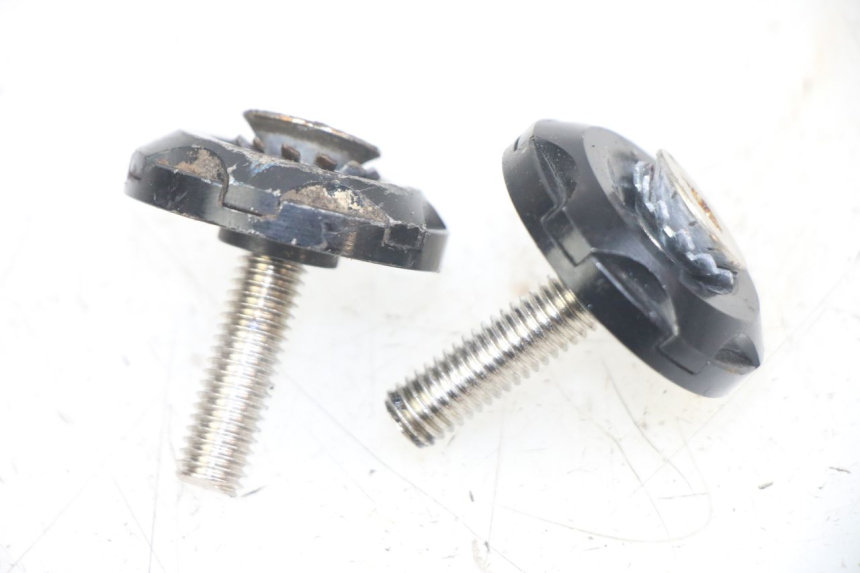 photo de PUNTA DE MANILLAR HONDA CA REBEL 125 (1995 - 2001) - Detalle de la pieza