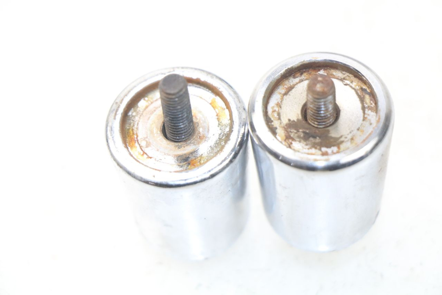 photo de EXTREMOS MANILLAR PIAGGIO CARNABY 125 (2007 - 2011) - Detalle de la pieza