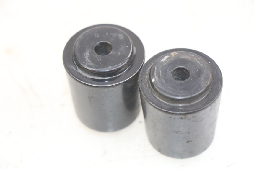 photo de PUNTA DE MANILLAR SYM CROX 4T 50 (2016 - 2023) - Detalle de la pieza