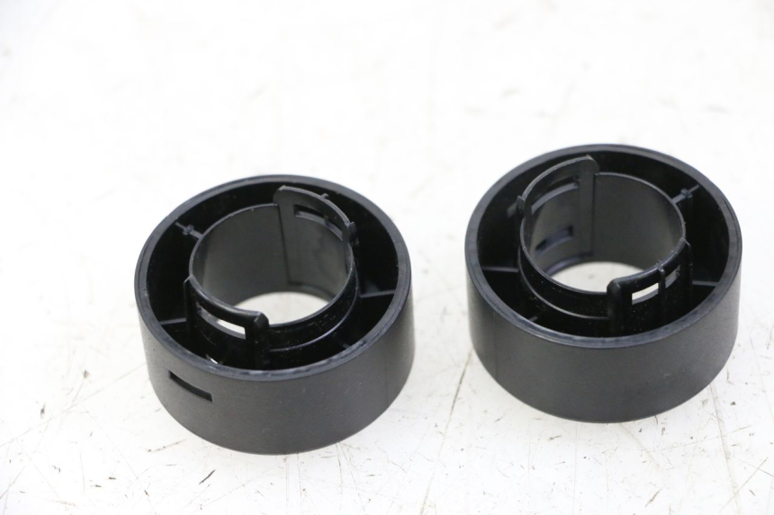 photo de EMBOUT DE GUIDON SEGWAY NINEBOT E2 1 - Detalle de la pieza